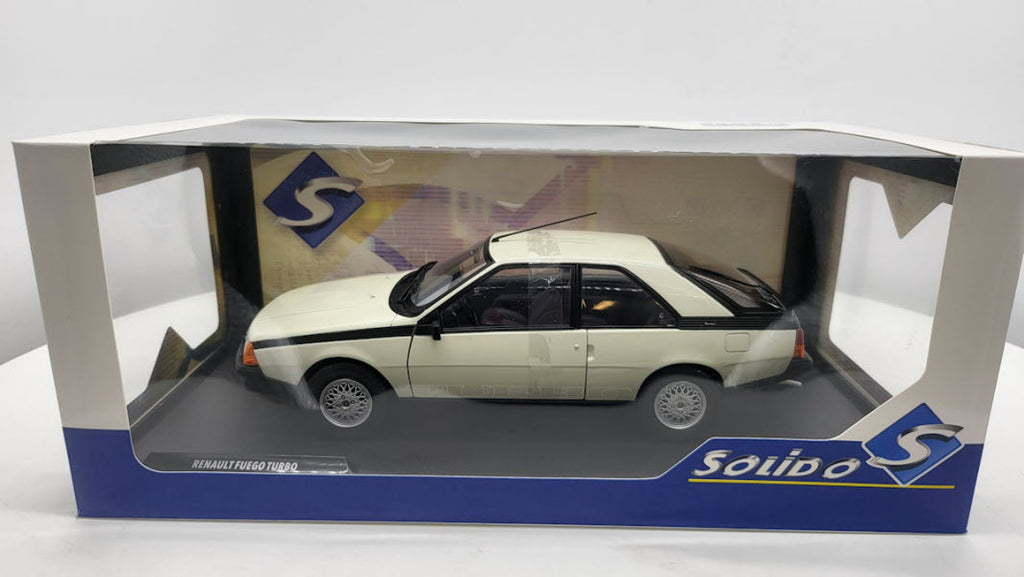 Solido: Renault Fuego Turbo Wit/Panda (1985) - Schaal 1:18
