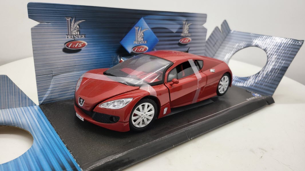 Solido: Peugeot RC Carreau Concept Car Rood - Schaal 1:18