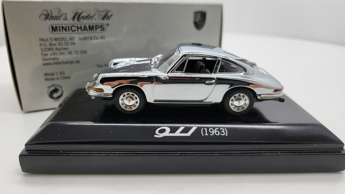 Minichamps Porsche 911 - 1963 - Chrome - 1:43
