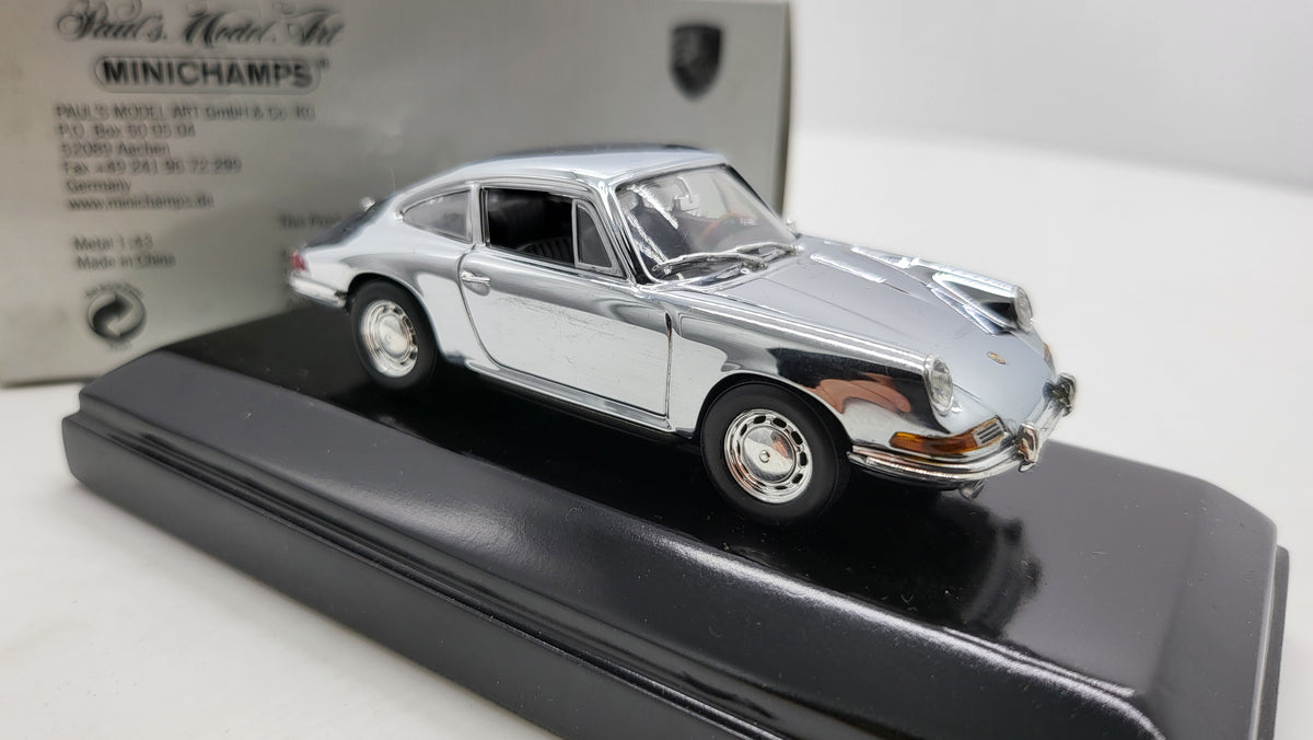Minichamps Porsche 911 - 1963 - Chrome - 1:43