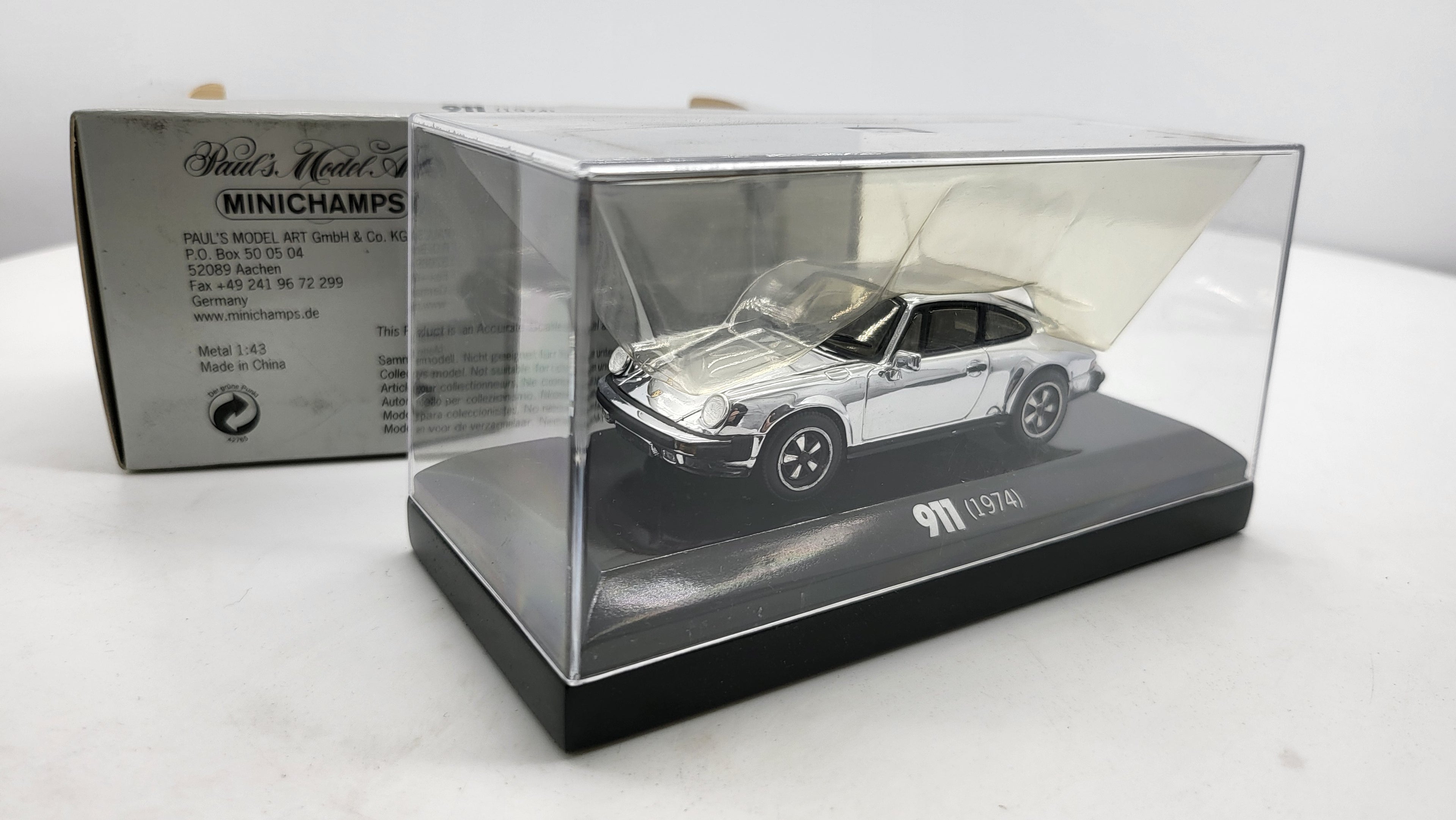 Minichamps Porsche 911 - 1974 - Chrome - 1:43 - Limited Edition