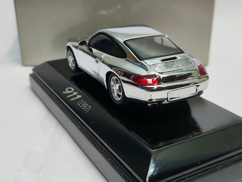 Minichamps Porsche 911 1997 Chroom 40 Jaar 911 - 1:43