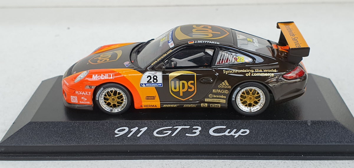 Minichamps Porsche 911 GT3 Cup J. Seyffarth #28 - Schaal 1:43