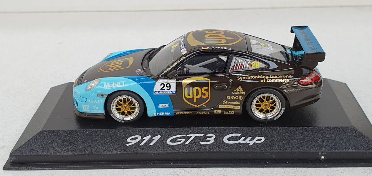 Minichamps Porsche 911 GT3 Cup #29 L.D. Arnold - Schaal 1:43