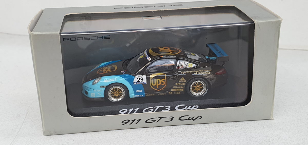 Minichamps Porsche 911 GT3 Cup #29 L.D. Arnold - Schaal 1:43