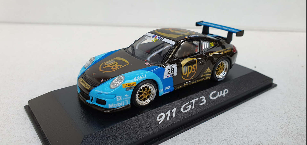 Minichamps Porsche 911 GT3 Cup L.D. Arnold - Schaal 1:43
