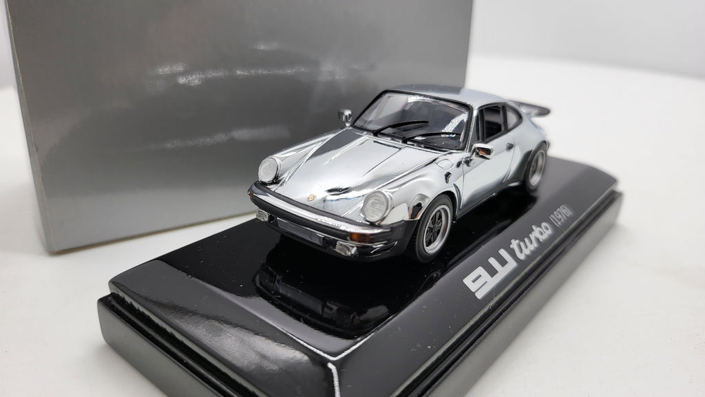 Minichamps Porsche 911 Turbo - 1976 - Chrome - 1:43 - Limited Edition