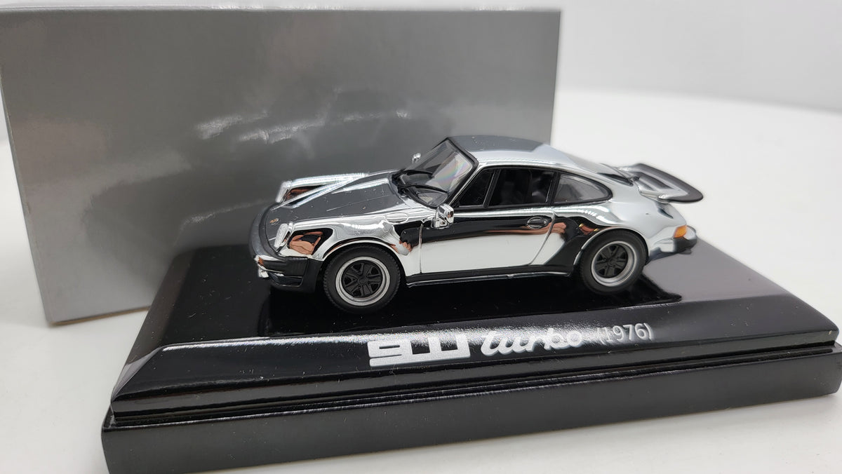 Minichamps Porsche 911 Turbo 1995 - Chrome - 1:43 - Limited Edition