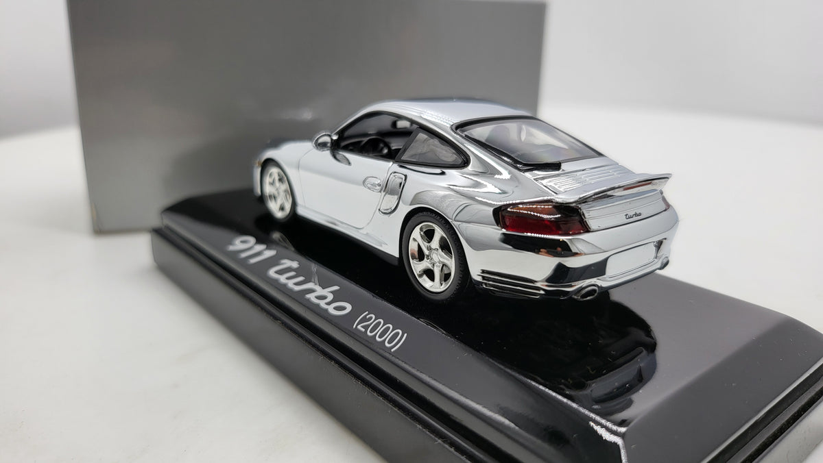Minichamps Porsche 911 Turbo - 2000 - Chrome - 1:43 - Limited Edition