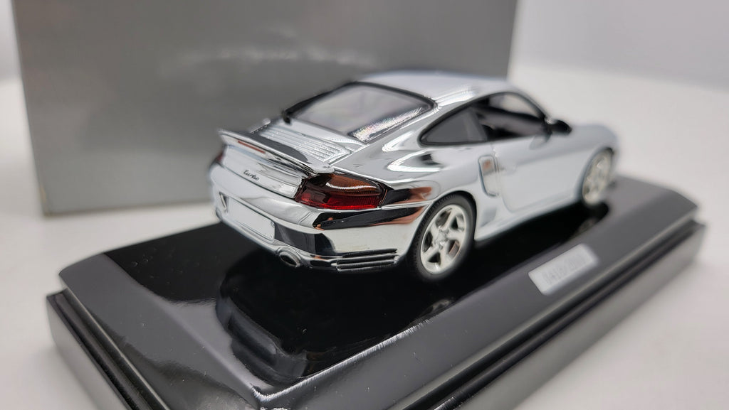 Minichamps Porsche 911 Turbo - 2000 - Chrome - 1:43 - Limited Edition