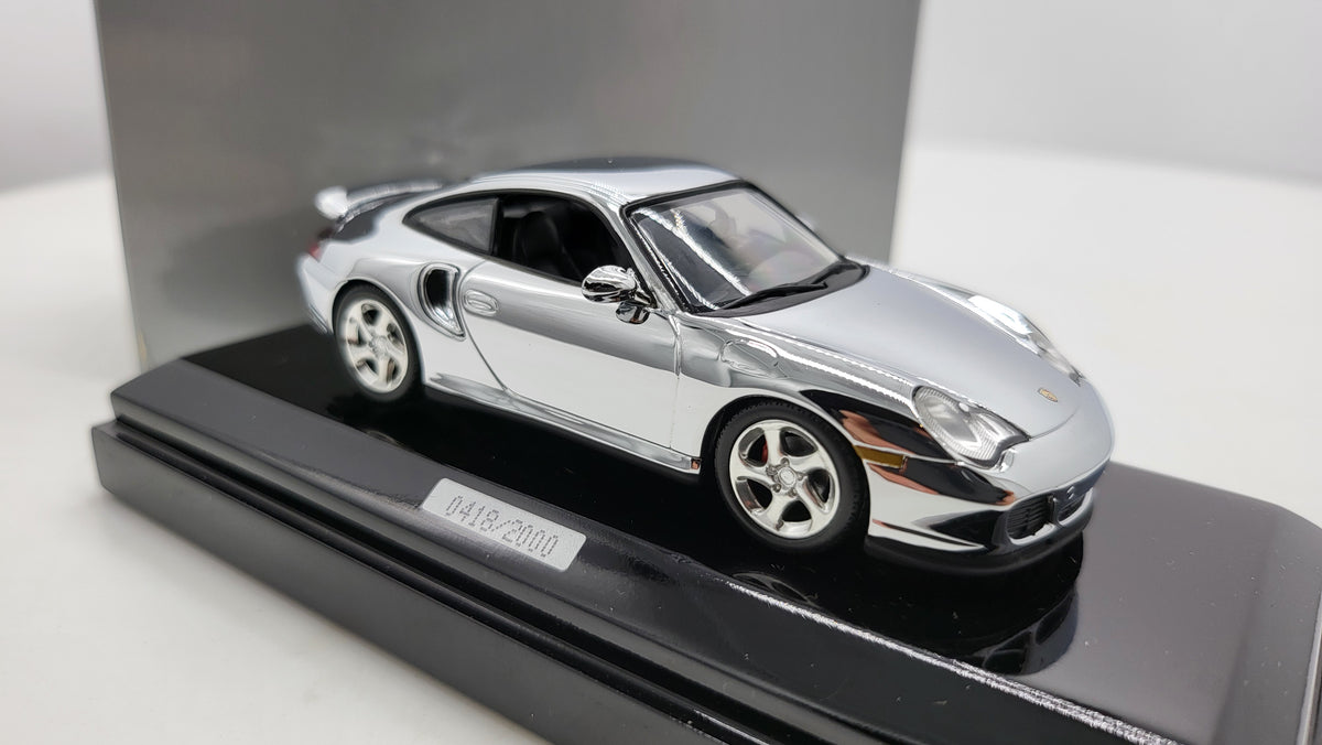 Minichamps Porsche 911 Turbo - 2000 - Chrome - 1:43 - Limited Edition