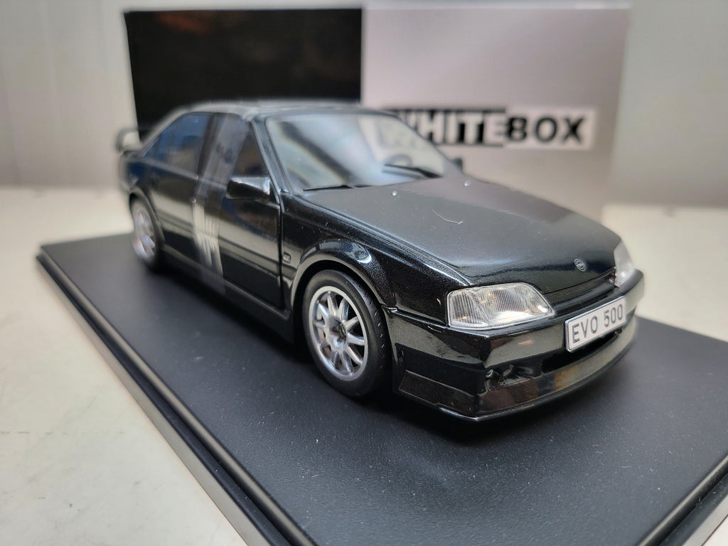 WhiteBox - Opel Omega Evolution 500 - Zwart - 1:24