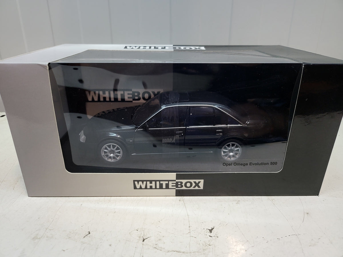WhiteBox - Opel Omega Evolution 500 - Zwart - 1:24