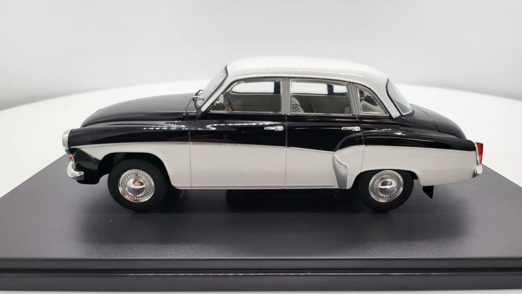 Whitebox Wartburg 312 Zwart-Wit 1956 - Schaal 1:24