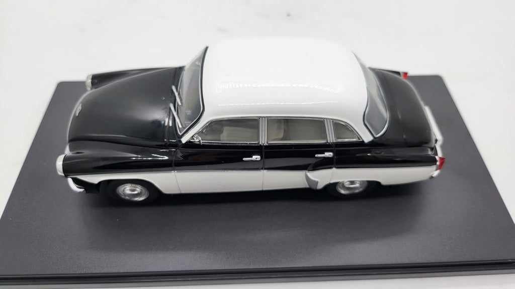 Whitebox Wartburg 312 Zwart-Wit 1956 - Schaal 1:24