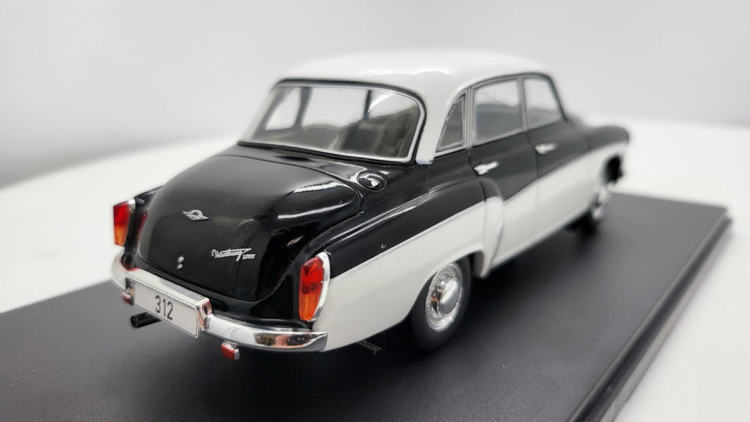 Whitebox Wartburg 312 Zwart-Wit 1956 - Schaal 1:24
