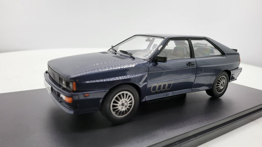 Audi Quattro Coupe B2 Blauw WhiteBox 1:24