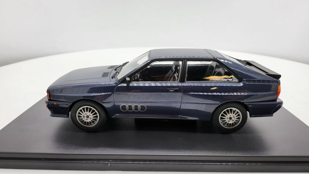 Audi Quattro Coupe B2 Blauw WhiteBox 1:24