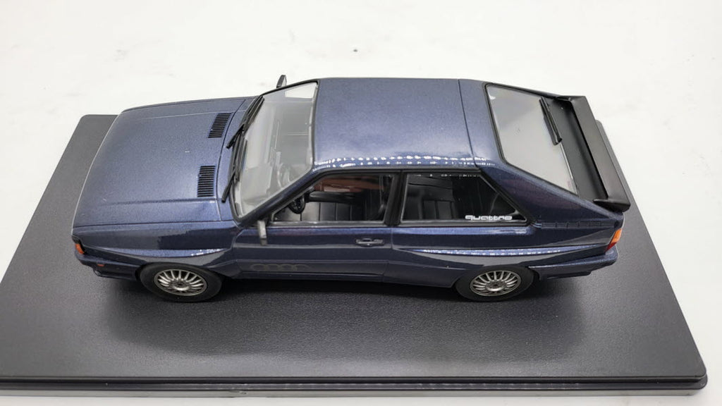 Audi Quattro Coupe B2 Blauw WhiteBox 1:24