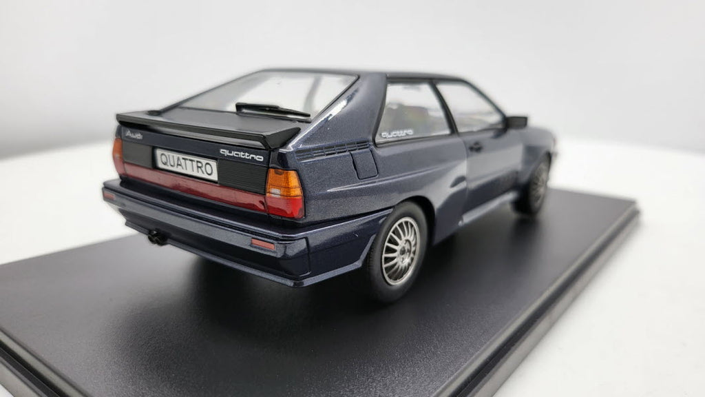 Audi Quattro Coupe B2 Blauw WhiteBox 1:24