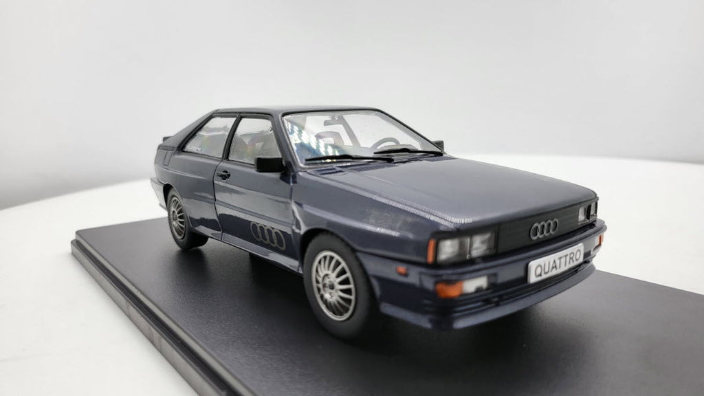 Audi Quattro Coupe B2 Blauw WhiteBox 1:24