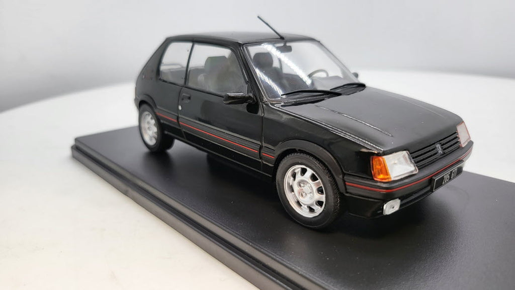 Whitebox Peugeot 205 1.9 GTI Zwart 1988 - Schaal 1:24