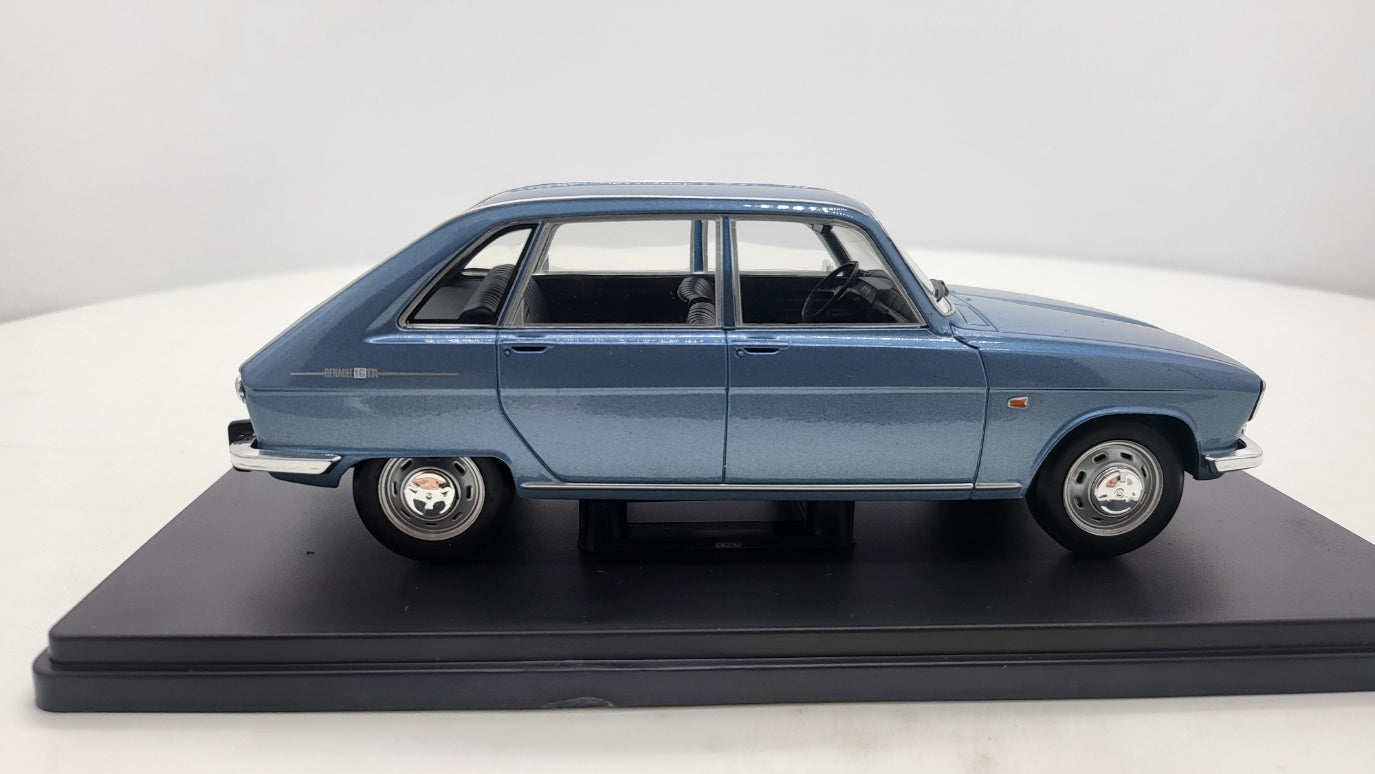 Whitebox Renault 16 Lichtblauw 1965 - Schaal 1:24