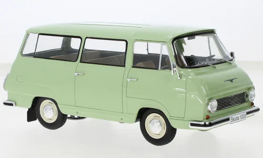 Whitebox Skoda 1203 Bus licht groen 1968 - Schaal 1:24