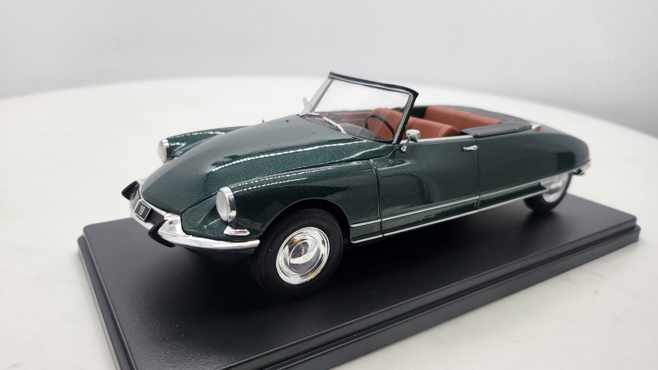 Whitebox Citroën DS 19 Cabriolet Donkergroen 1963 - Schaal 1:24