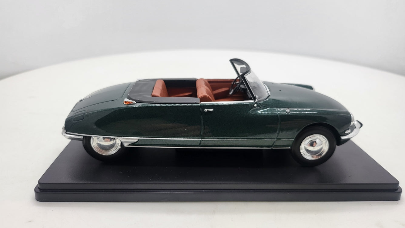 Whitebox Citroën DS 19 Cabriolet Donkergroen 1963 - Schaal 1:24