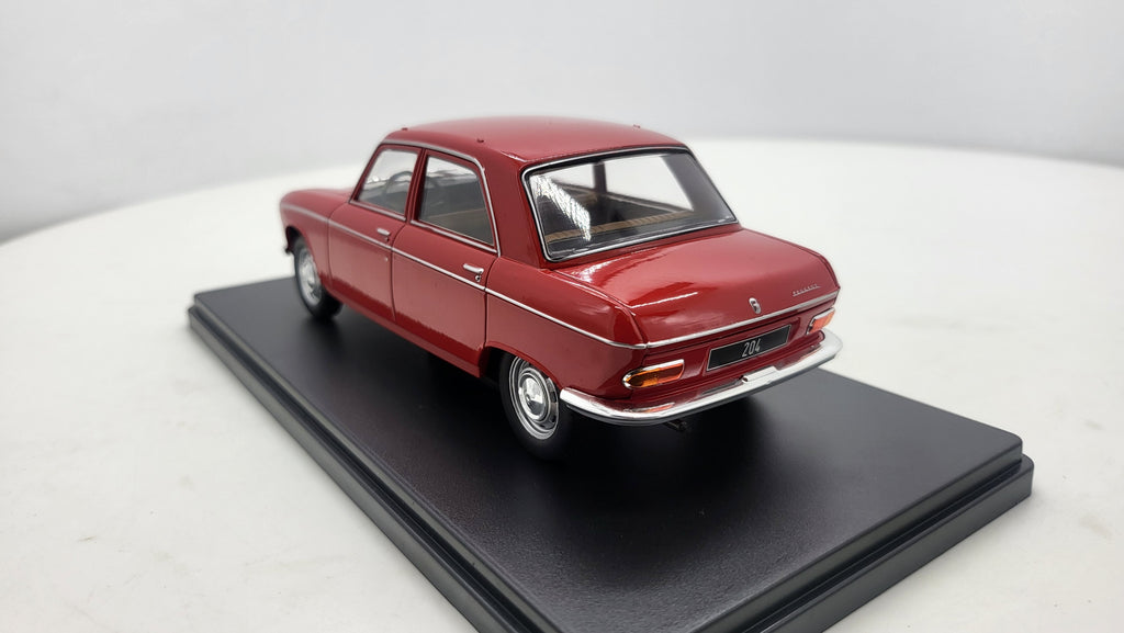 Whitebox Peugeot 204 Rood 1968 - Schaal 1:24