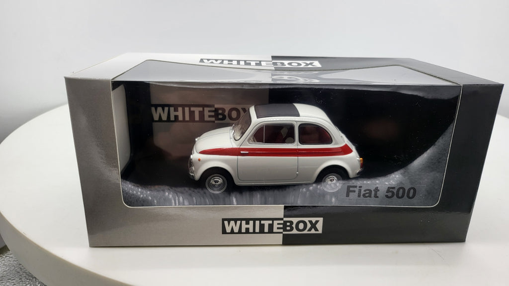 Whitebox Fiat 500 Wit/Rood 1960 - Schaal 1:24