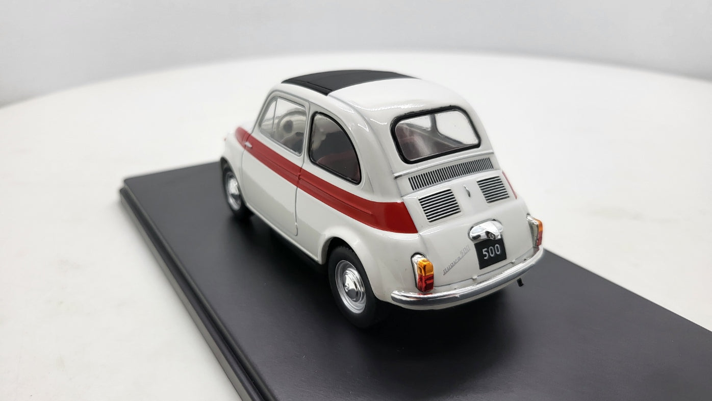 Whitebox Fiat 500 Wit/Rood 1960 - Schaal 1:24