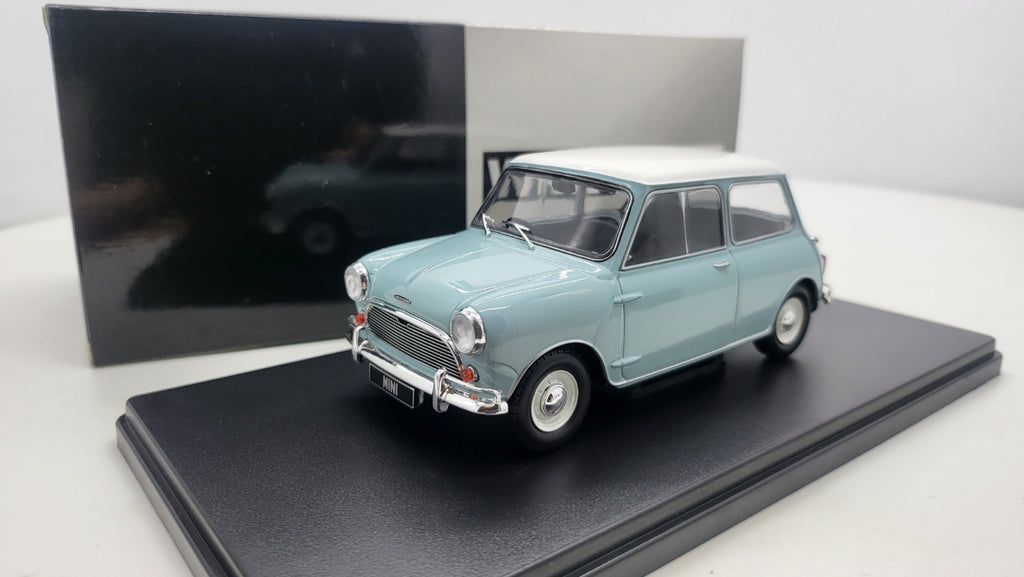 WhiteBox Austin Mini Cooper S Lichtblauw met Wit Dak - Schaal 1:24
