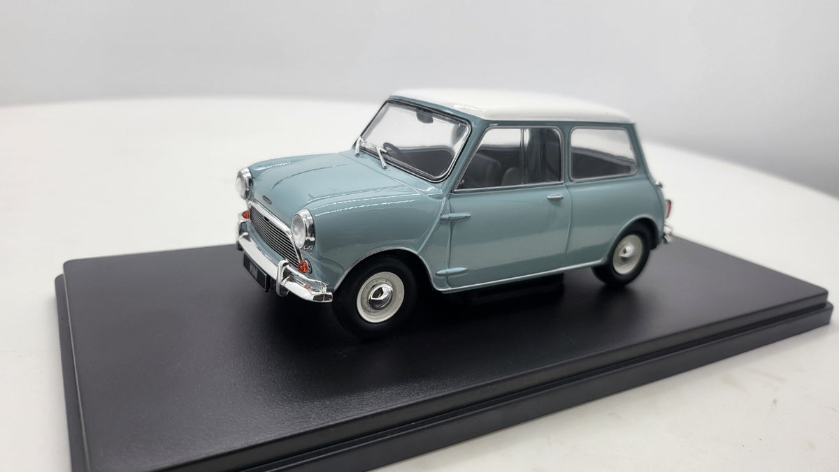 WhiteBox Austin Mini Cooper S Lichtblauw met Wit Dak - Schaal 1:24