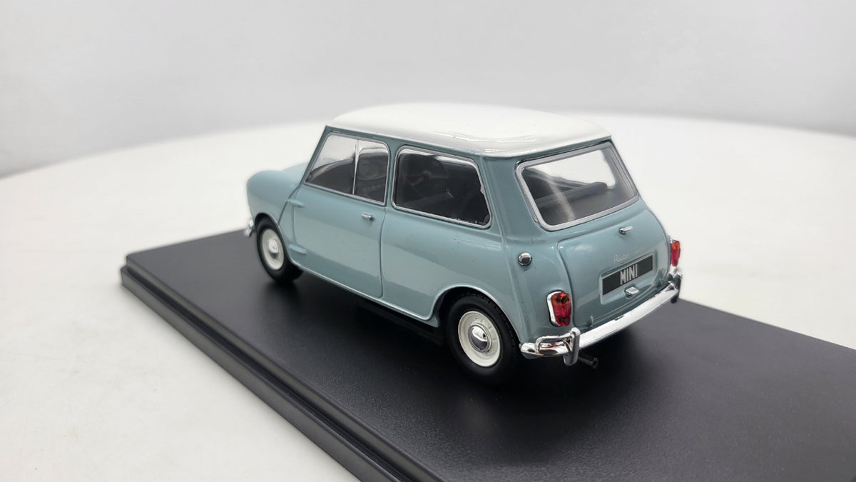 WhiteBox Austin Mini Cooper S Lichtblauw met Wit Dak - Schaal 1:24