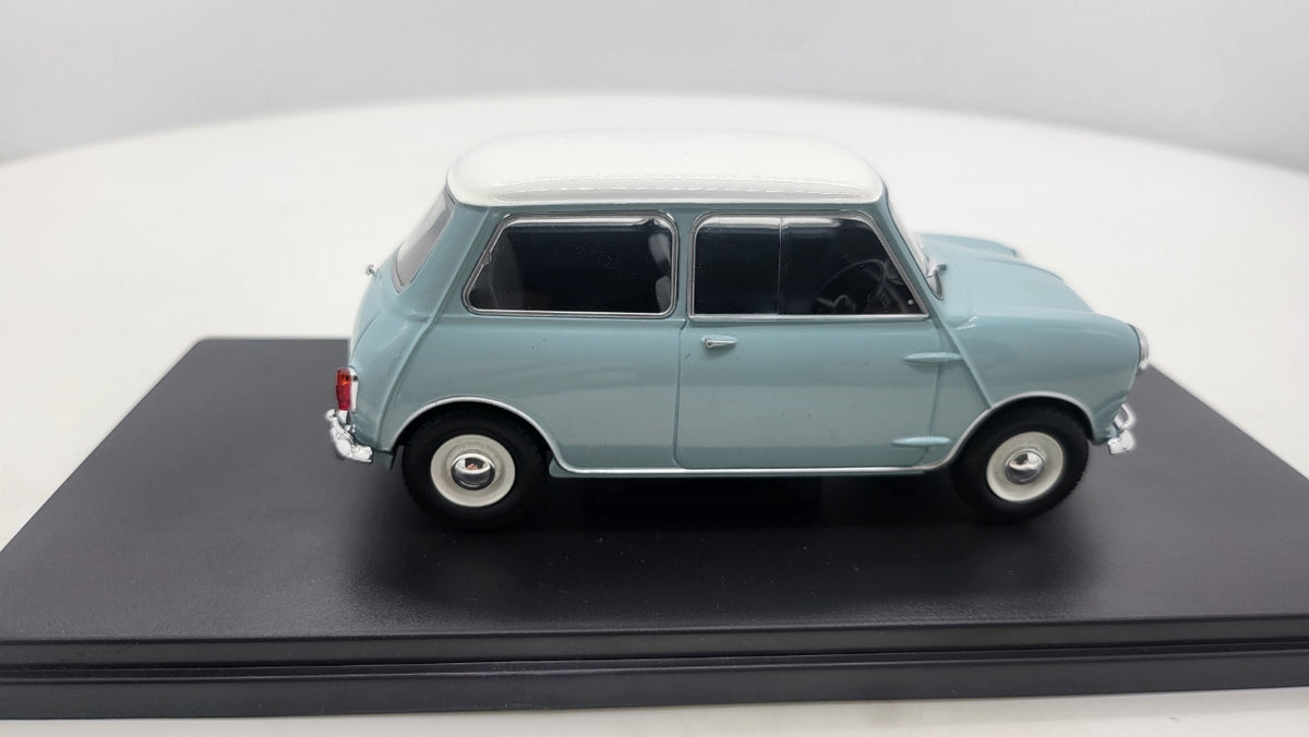 WhiteBox Austin Mini Cooper S Lichtblauw met Wit Dak - Schaal 1:24