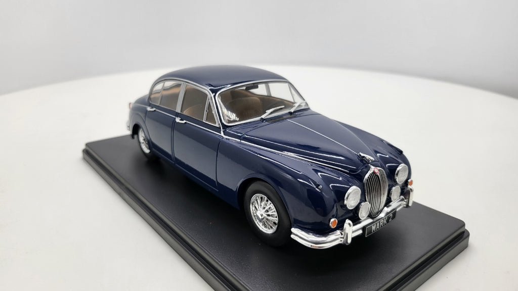 Whitebox Jaguar Mark 2 Donkerblauw 1959 - Schaal 1:24