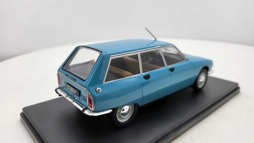 Whitebox Citroën GS Break Lichtblauw 1971 - Schaal 1:24