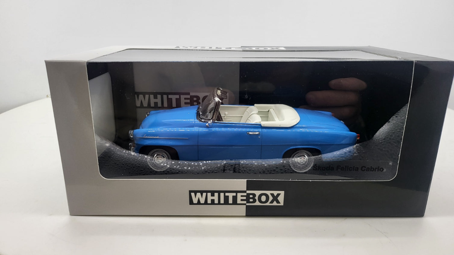 Whitebox Skoda Felicia Cabrio Blauw 1959 - Schaal 1:24