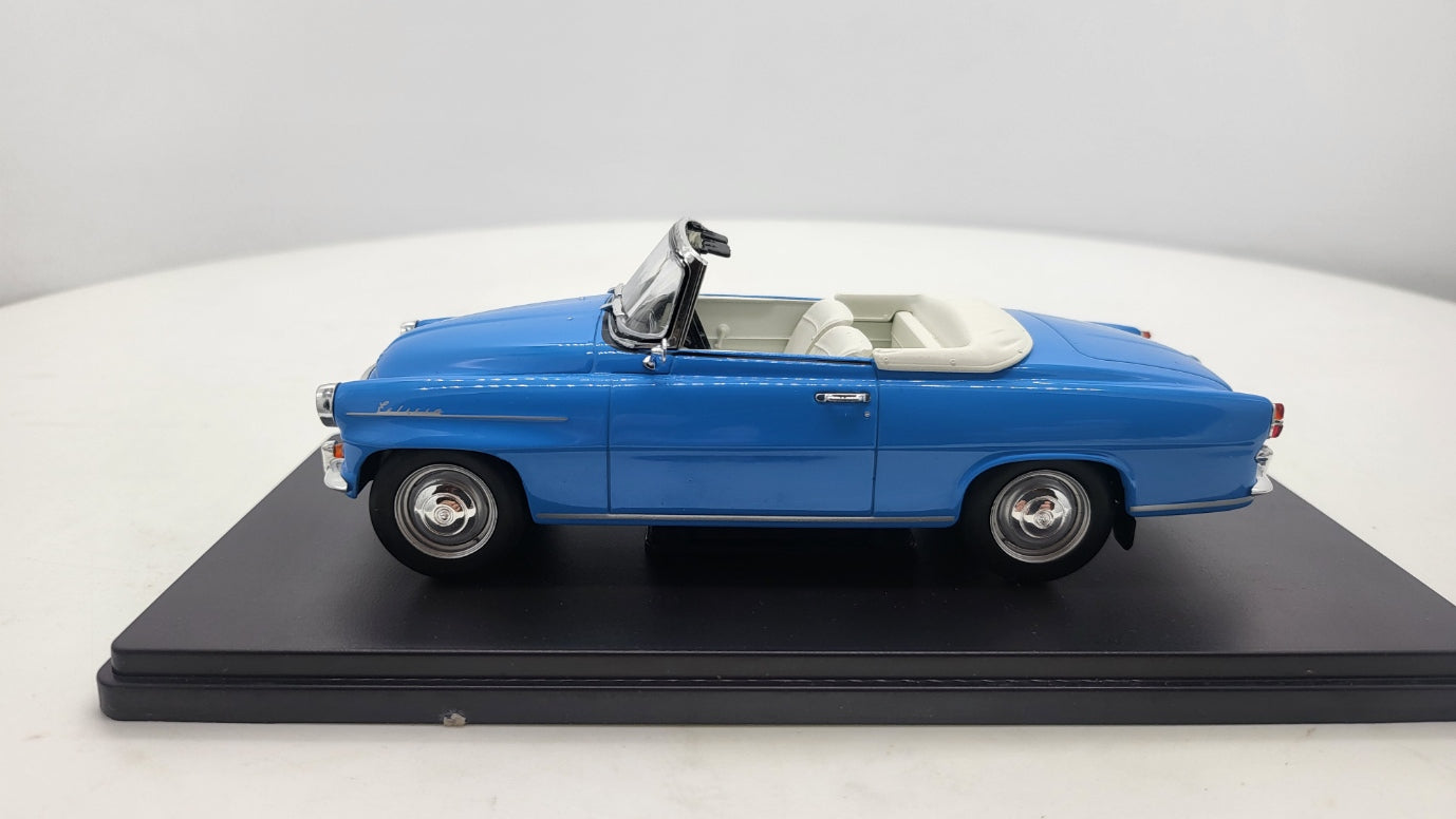 Whitebox Skoda Felicia Cabrio Blauw 1959 - Schaal 1:24