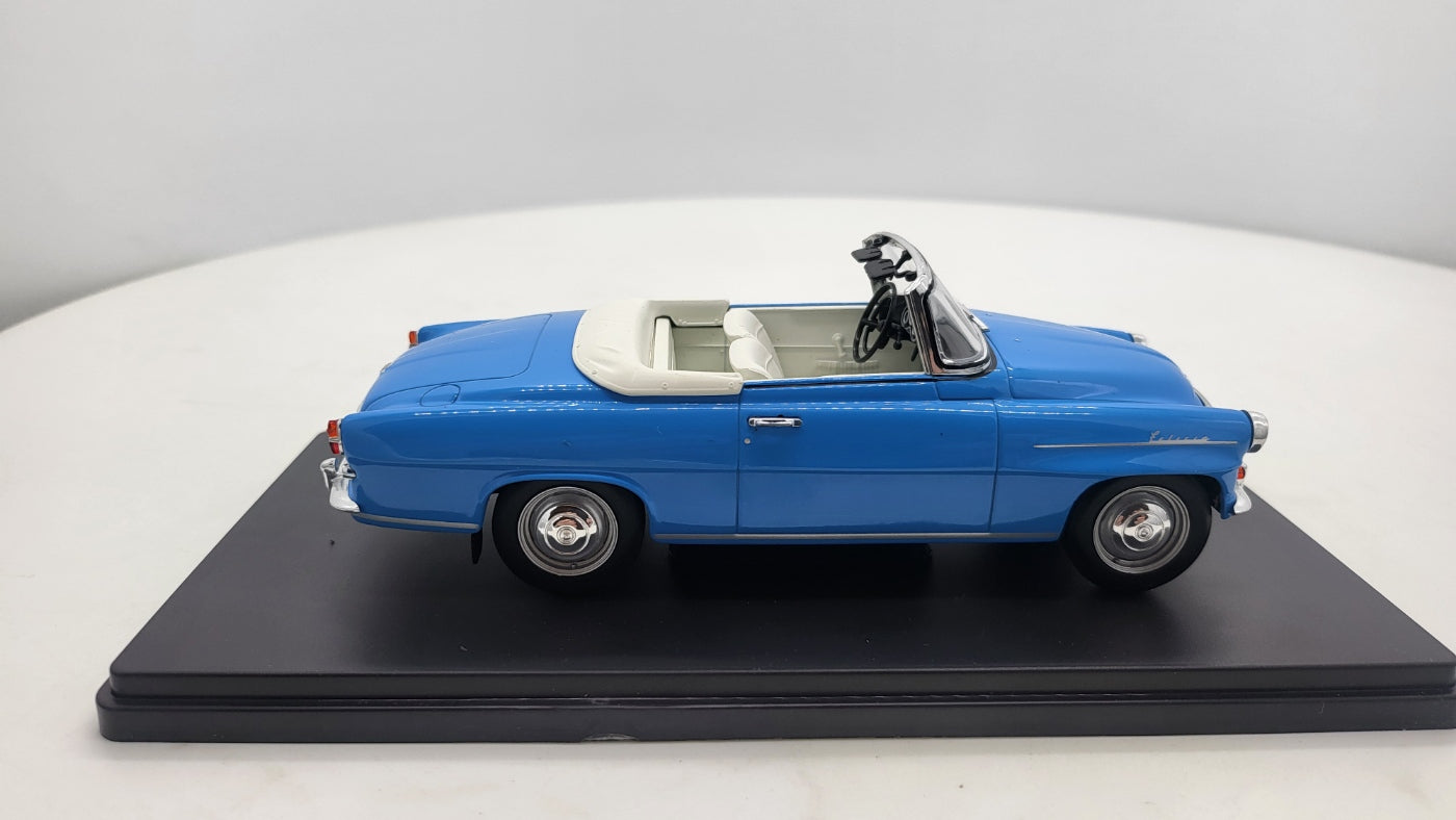 Whitebox Skoda Felicia Cabrio Blauw 1959 - Schaal 1:24