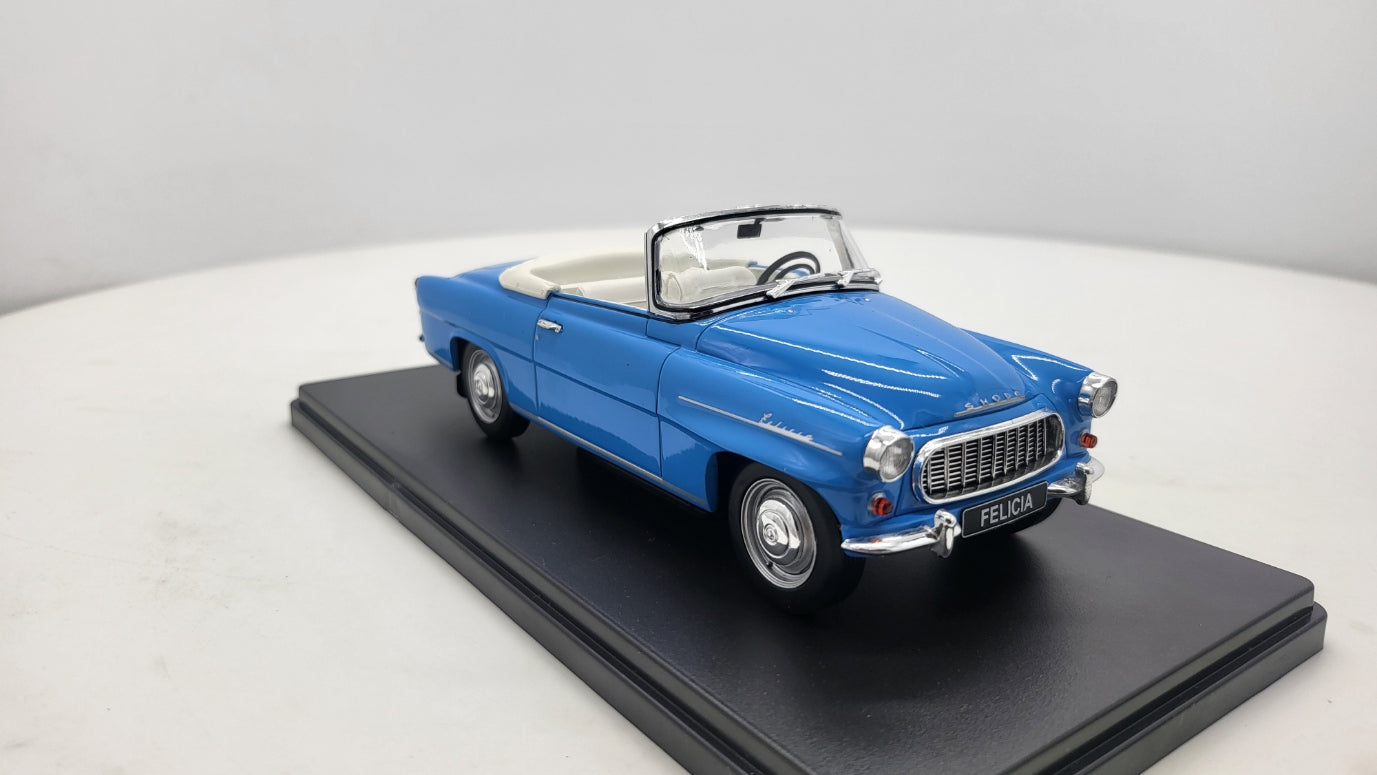 Whitebox Skoda Felicia Cabrio Blauw 1959 - Schaal 1:24