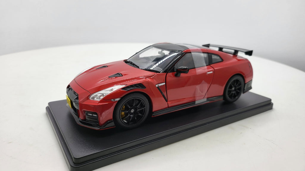 Whitebox Nissan GT-R (R35) Nismo Rood 2021 - Schaal 1:24