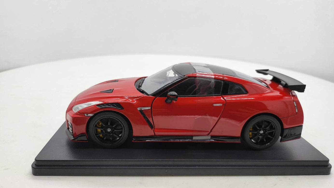 Whitebox Nissan GT-R (R35) Nismo Rood 2021 - Schaal 1:24