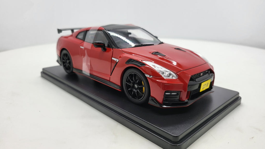 Whitebox Nissan GT-R (R35) Nismo Rood 2021 - Schaal 1:24