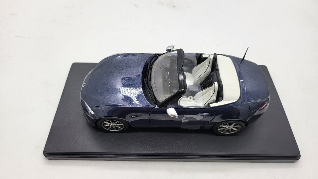 WhiteBox Mazda MX-5 Donkerblauw 2019 - Schaal 1:24