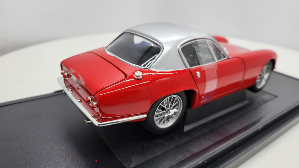 WhiteBox: Lotus Elite Rood/Zilver (1957) - Schaal 1:18