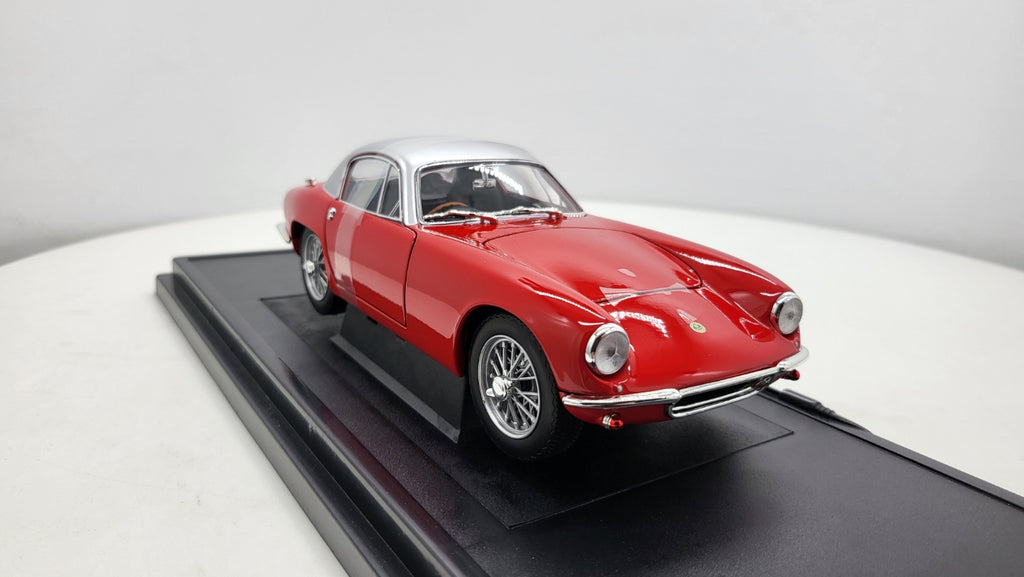 WhiteBox: Lotus Elite Rood/Zilver (1957) - Schaal 1:18