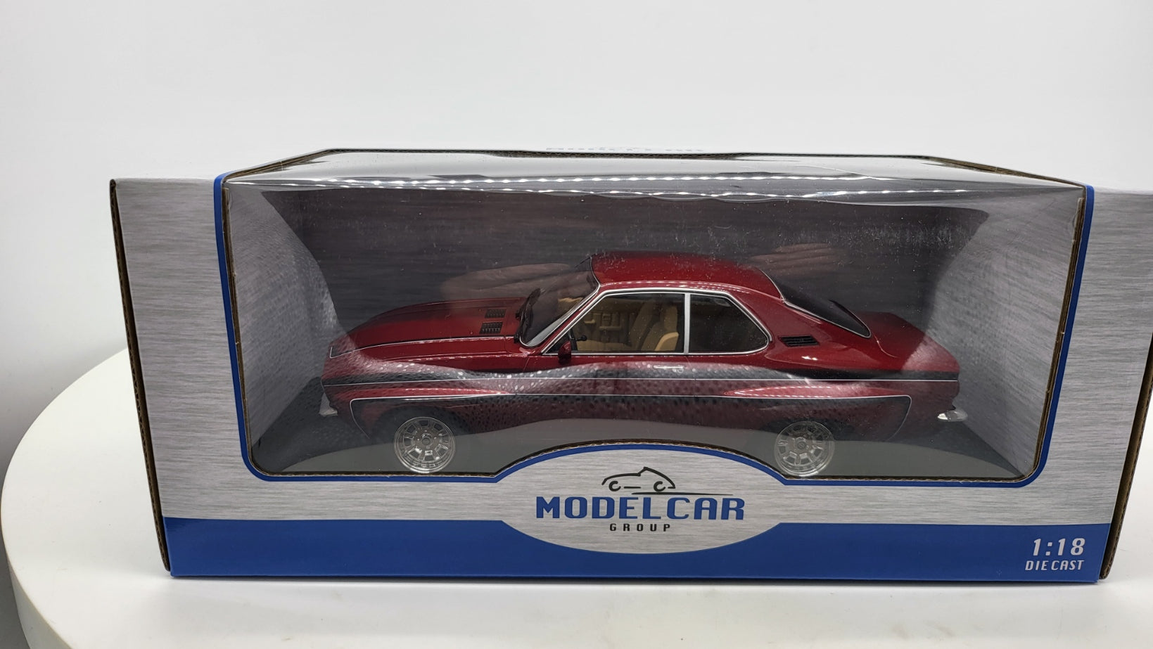 MCG: Opel Manta A Irmscher Donker Rood (1974) - Schaal 1:18